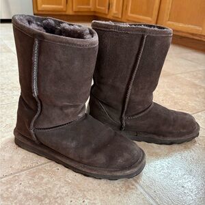Bearpaw Elle, size 10